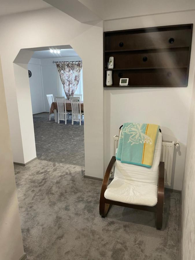 Eroilor Apartament Appartamento Suceava Esterno foto