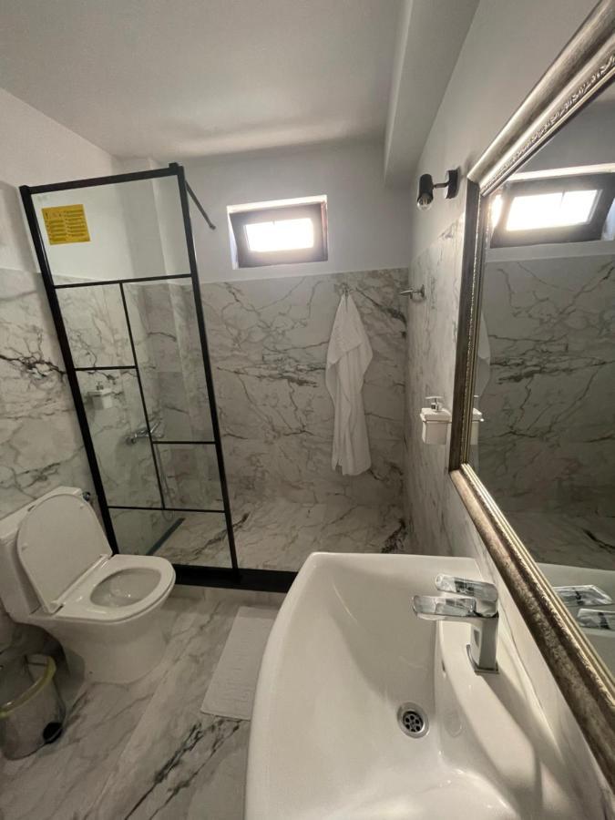 Eroilor Apartament Appartamento Suceava Esterno foto