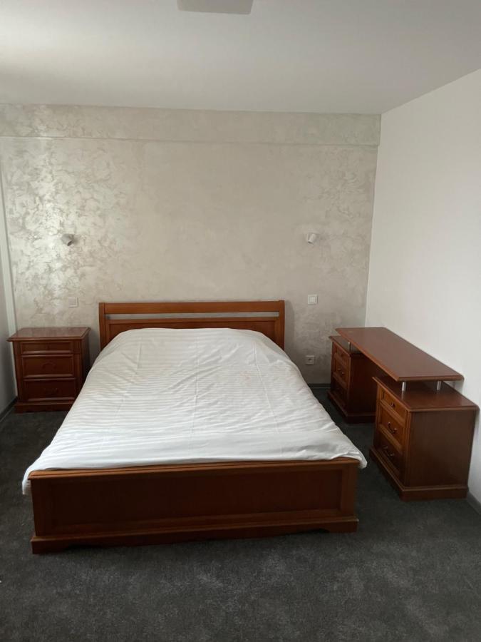 Eroilor Apartament Appartamento Suceava Esterno foto
