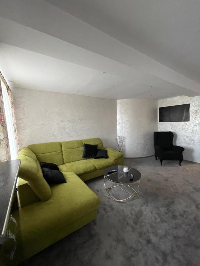 Eroilor Apartament Appartamento Suceava Esterno foto
